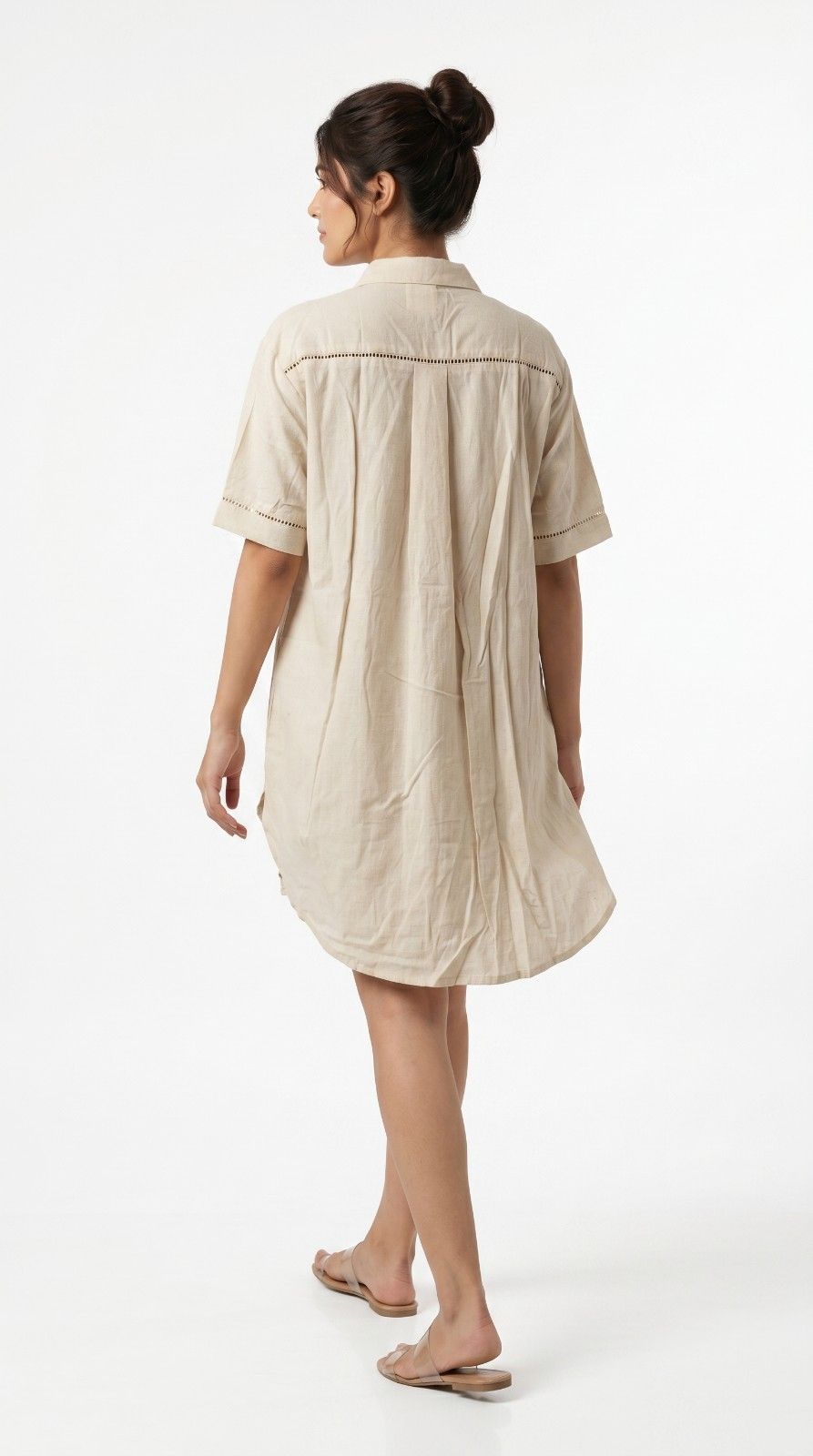Beige with giraffe