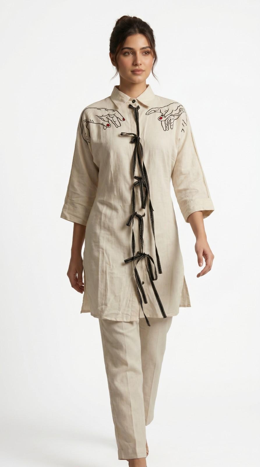 Beige with finger's design